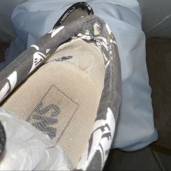 Vans Off the Wall Skate Sneakers - Picture 10 of 11